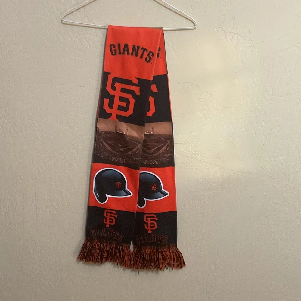 Forever Collectibles Giants Orange and Black Fan Scarf